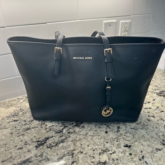 Large Black, Michael Kors Charlotte bag - Picture 1 of 11